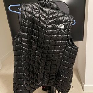 North Face Vest like new